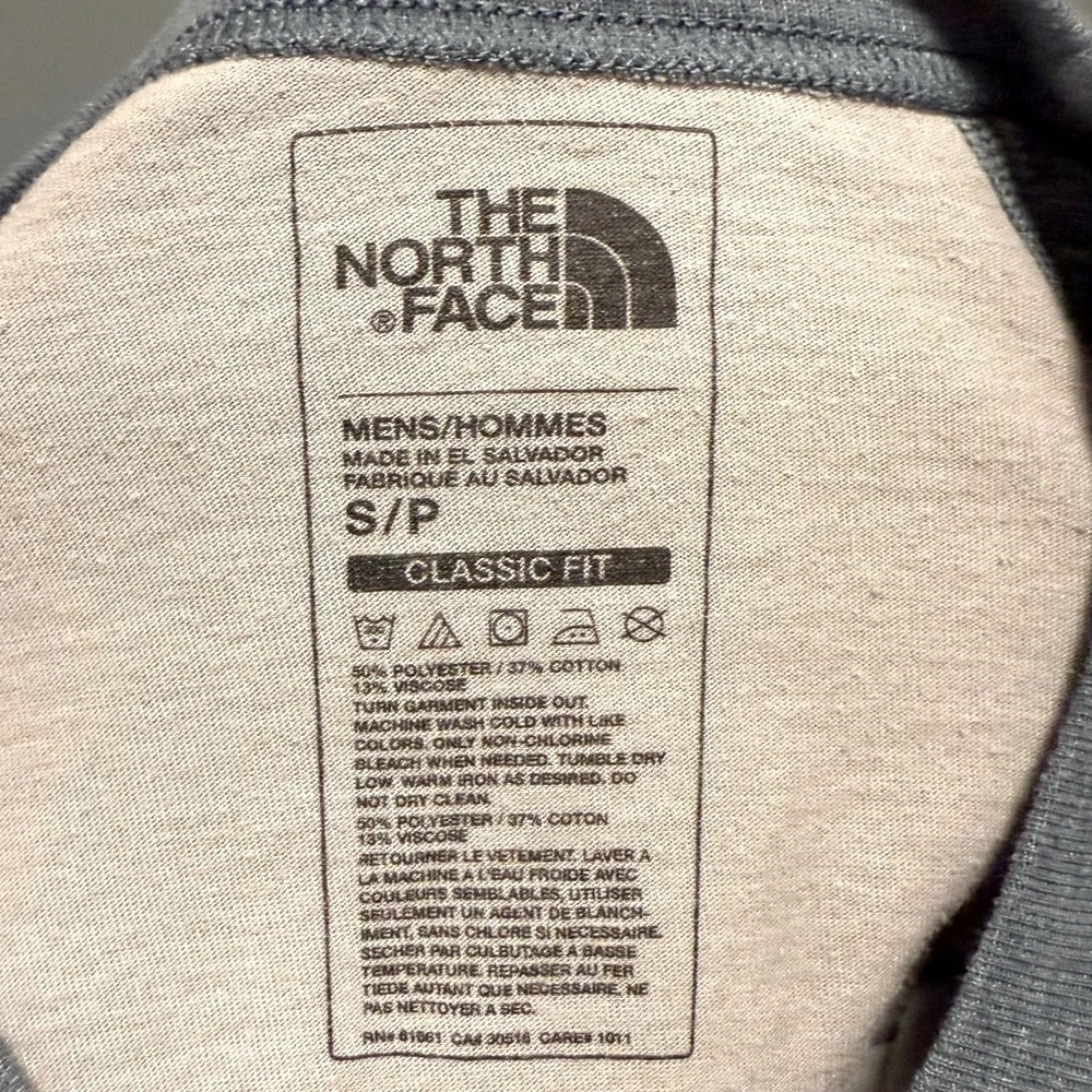 The North Face The Cali Bear Graphic Raglan Long‎ Sleeve Tee Men’s Size Small